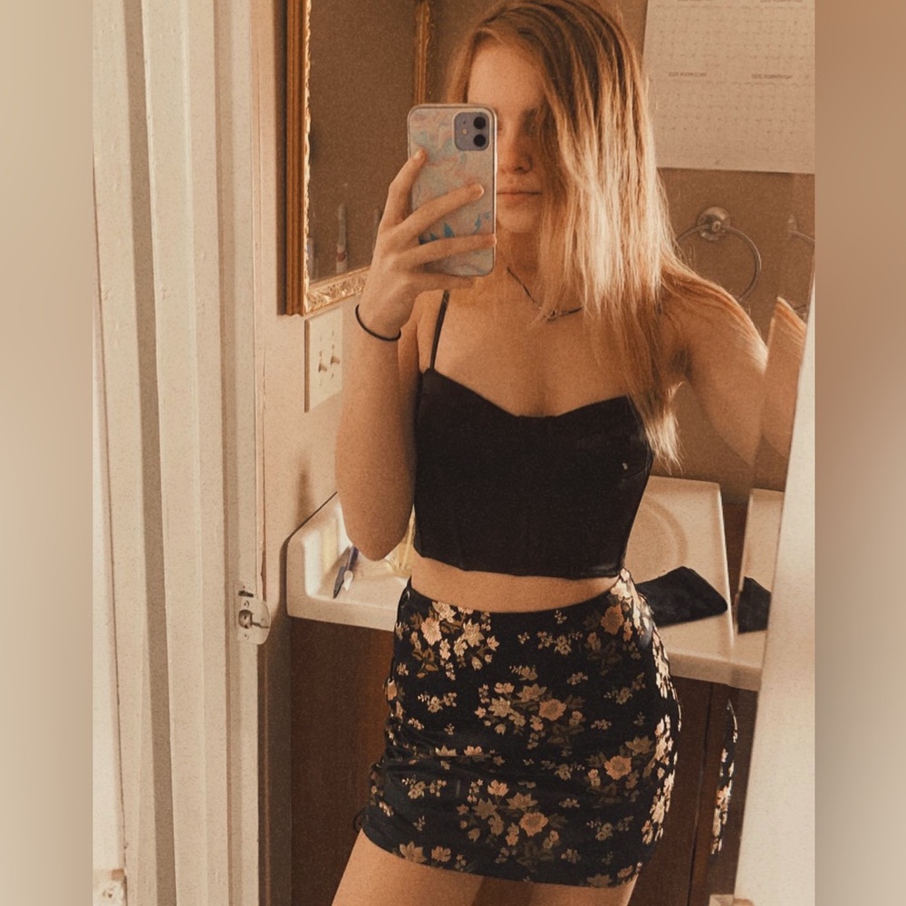 Meet your Posher, Adriana